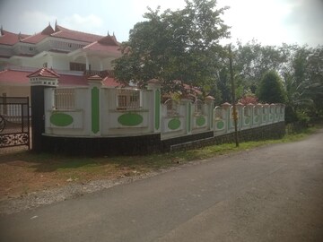 6+ BHK Villa – Exterior View View at Mc Road - for Sale