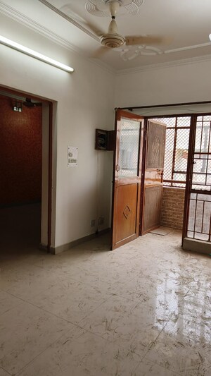 Room in 2 BHK Apartment at Sector 12 Dwarka – for Sale