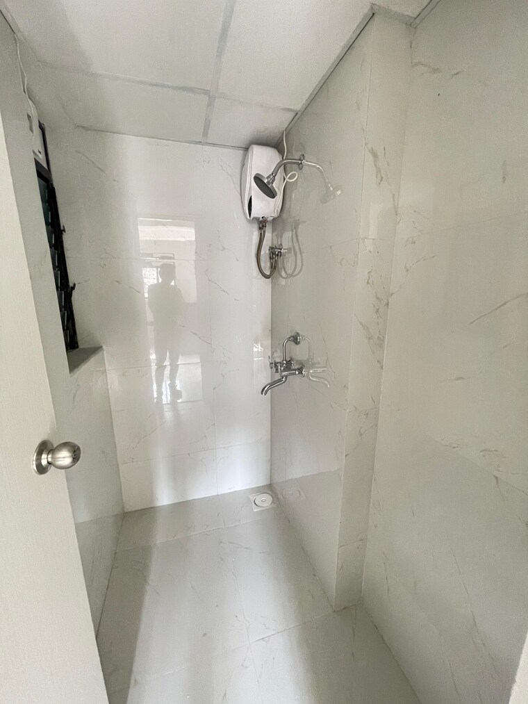 Bathroom, runwal-gardens-phase-i 1 Bedroom 353 Sq.Ft. Apartment In Dombivli East Thane 9636054