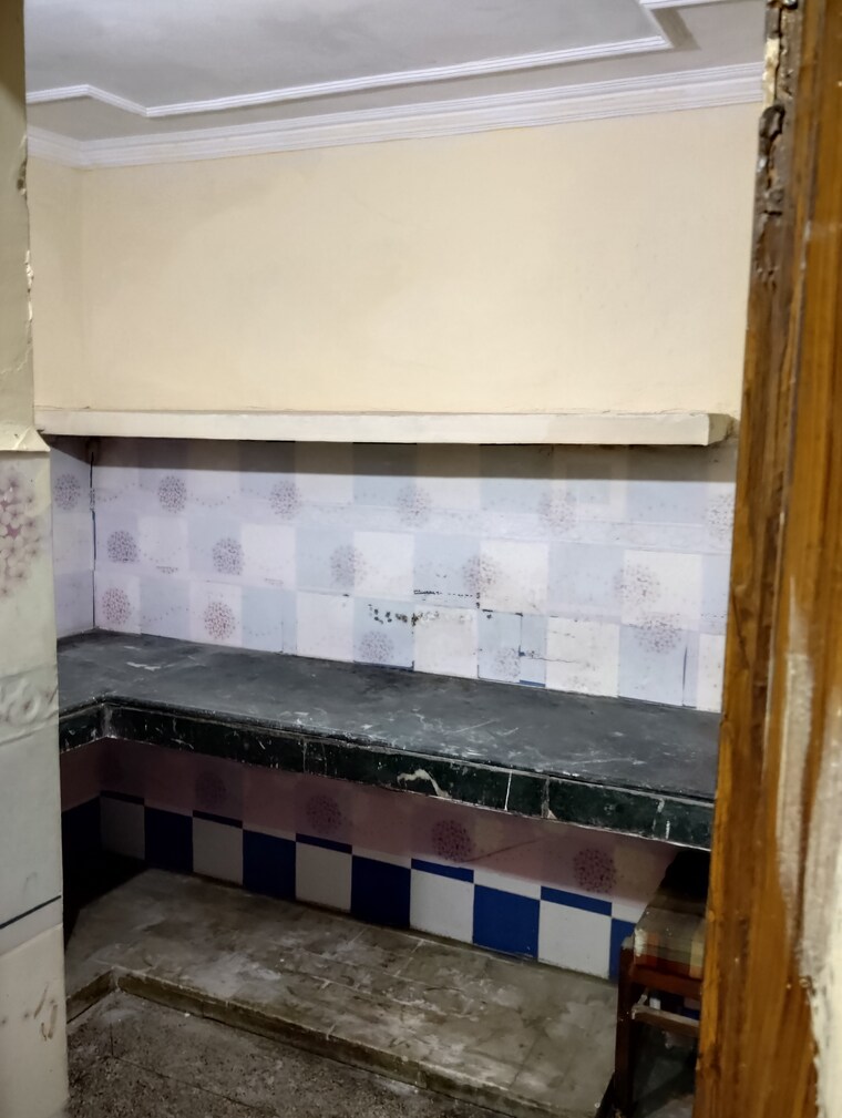 Kitchen, sector 16 1 RK 250 Sq.Ft. Builder Floor In Sector 16 Faridabad 9636020