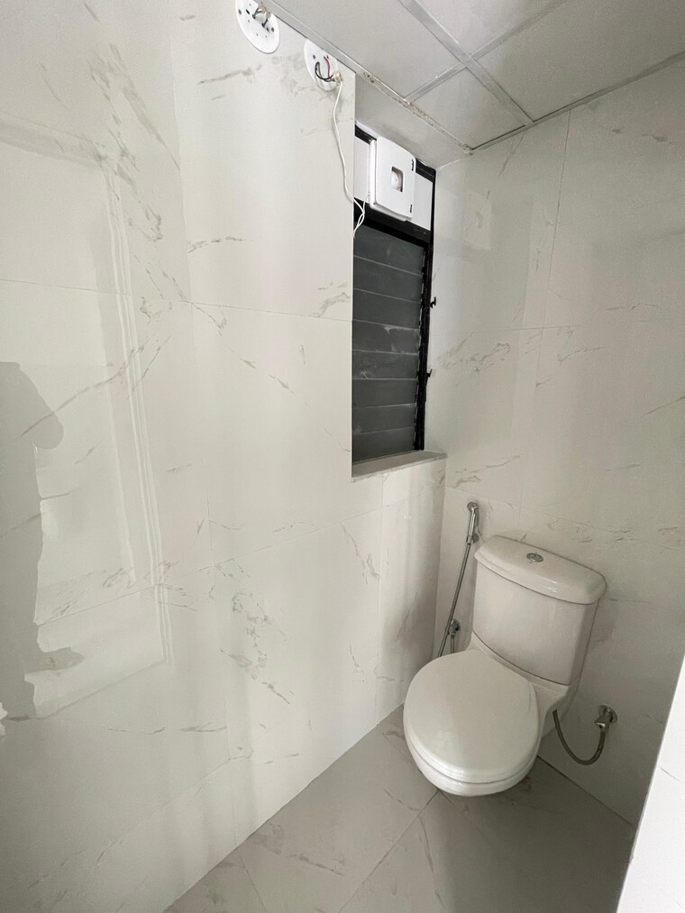 Bathroom, runwal-gardens-phase-i 1 Bedroom 353 Sq.Ft. Apartment In Dombivli East Thane 9636054