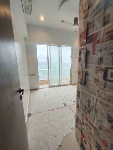 Room in 3 BHK Apartment at Omkar Alta Monte, Malad East – for Sale