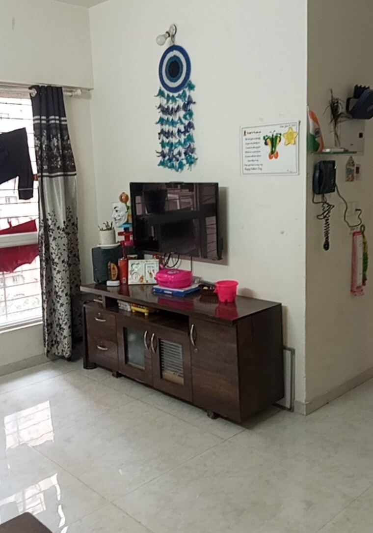 Room, lodha-amara 1.5 Bedroom 555 Sq.Ft. Apartment In Kolshet Road Thane 9636090