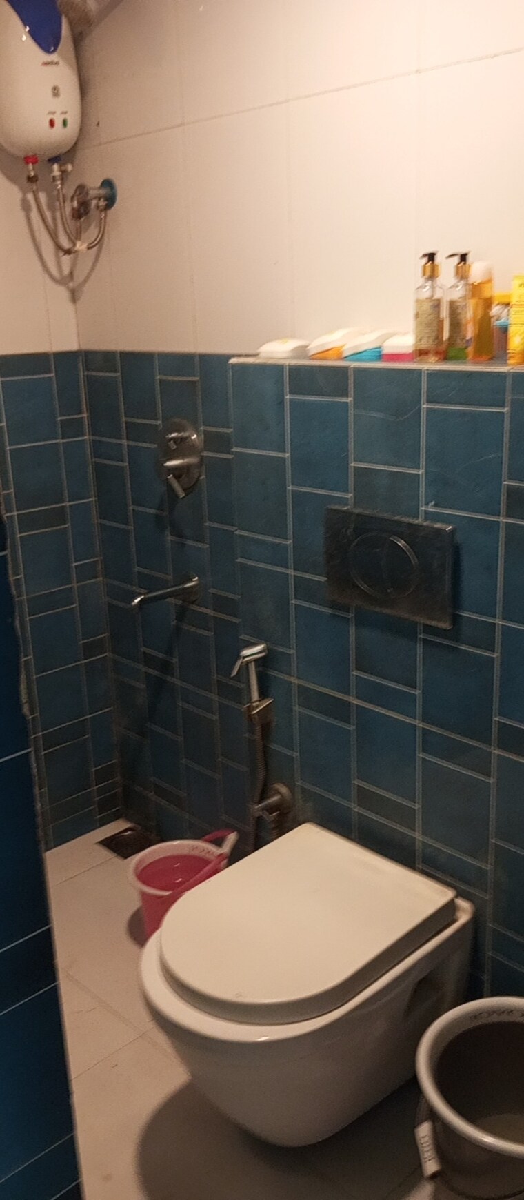 Attached Bathroom, lodha-amara 1.5 Bedroom 555 Sq.Ft. Apartment In Kolshet Road Thane 9636090