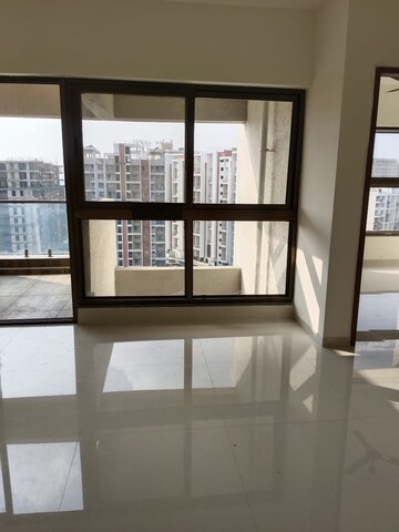 Room in 2 BHK Apartment at Rohan Silver Gracia, Ravet – for Rent