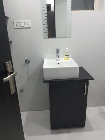 Team Area in 3 BHK Apartment at Vidyut Apartment, Sector 12 Dwarka – for Rent