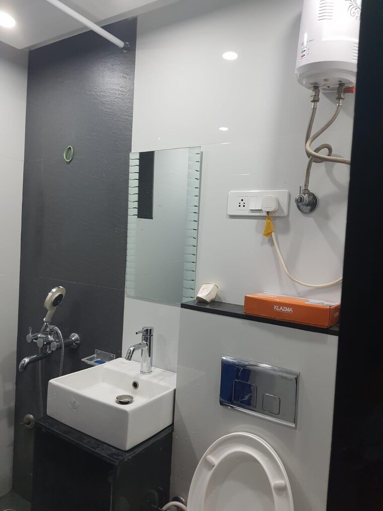 Bathroom, vidyut-apartment 3 Bedroom 1650 Sq.Ft. Apartment In Sector 12 Dwarka Delhi 9636080