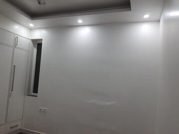 Room in 3 BHK Apartment at Vidyut Apartment, Sector 12 Dwarka – for Rent