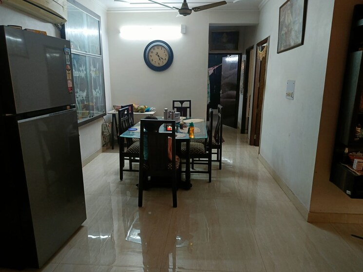 Room, dwarka 3 Bedroom 1550 Sq.Ft. Apartment In Dwarka Delhi 9636152