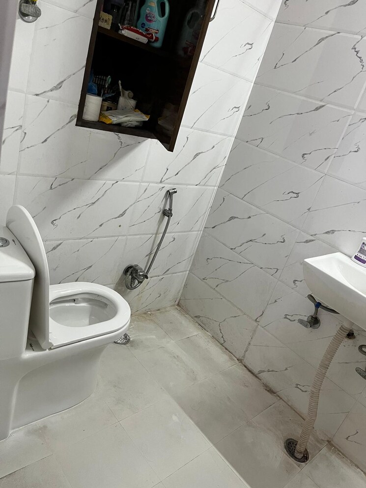 Bathroom, dwarka 3 Bedroom 1550 Sq.Ft. Apartment In Dwarka Delhi 9636152