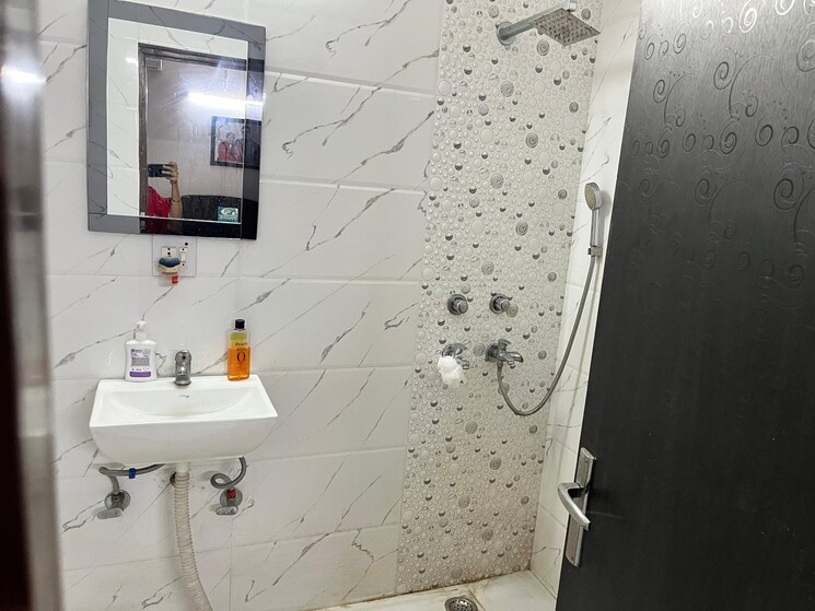Bathroom, dwarka 3 Bedroom 1550 Sq.Ft. Apartment In Dwarka Delhi 9636152