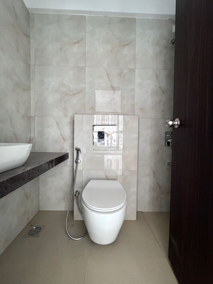 Bathroom, raymond-ten-x-habitat 1 Bedroom 550 Sq.Ft. Apartment In Pokhran Road No Two Thane 9636119