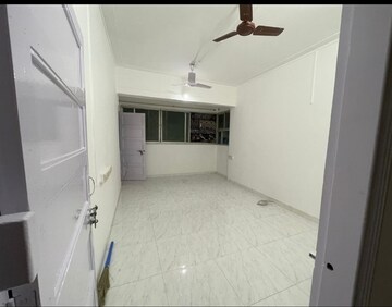 Room in 1 BHK Apartment at Bandra West – for Rent