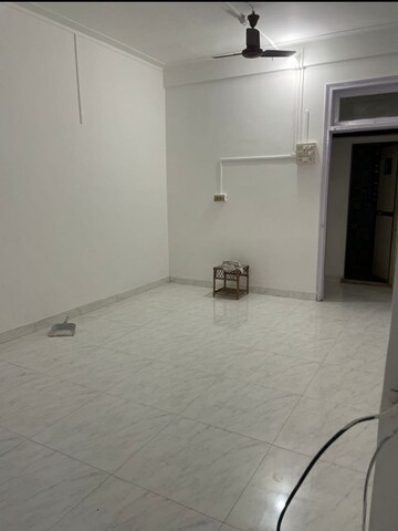 Room in 1 BHK Apartment at Bandra West – for Rent