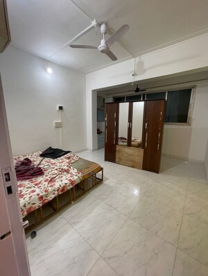 Bedroom in 1 BHK Apartment at Bandra West – for Rent