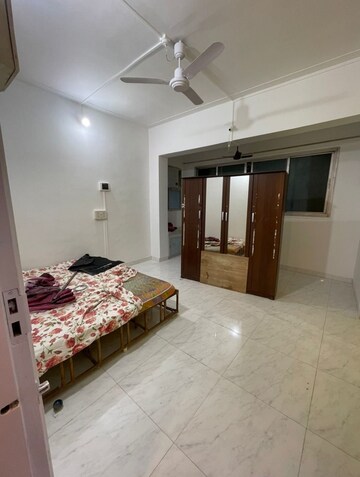 Bedroom in 1 BHK Apartment at Bandra West – for Rent