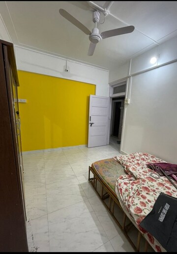 Bedroom in 1 BHK Apartment at Bandra West – for Rent