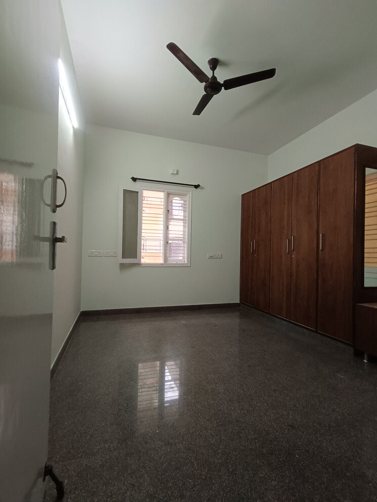 Room, hsr layout 2 Bedroom 1200 Sq.Ft. Independent House In Hsr Layout Bangalore 9636154