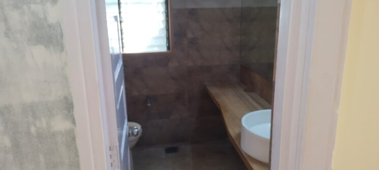 Bathroom, kalpak-corner-apartments 3 Bedroom 900 Sq.Ft. Apartment In Bandra West Mumbai 9636053