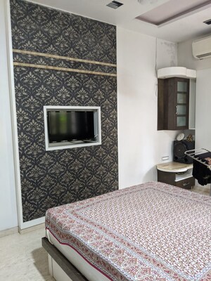 2 BHK Apartment For Rent in Malabar Hill