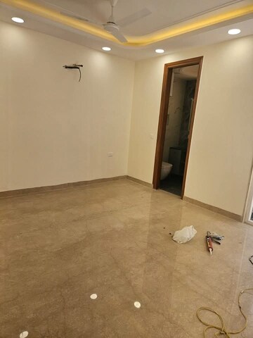 2 BHK Apartment For Rent in Saket