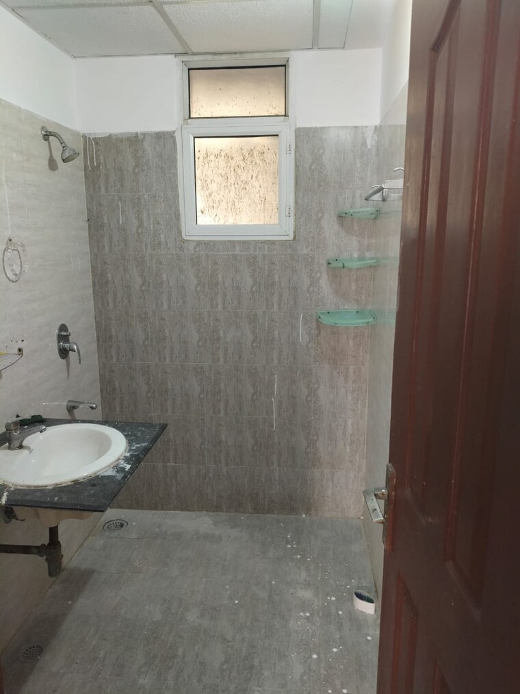 Bathroom, sector 77 2 Bedroom 1110 Sq.Ft. Apartment In Sector 77 Noida 9636145
