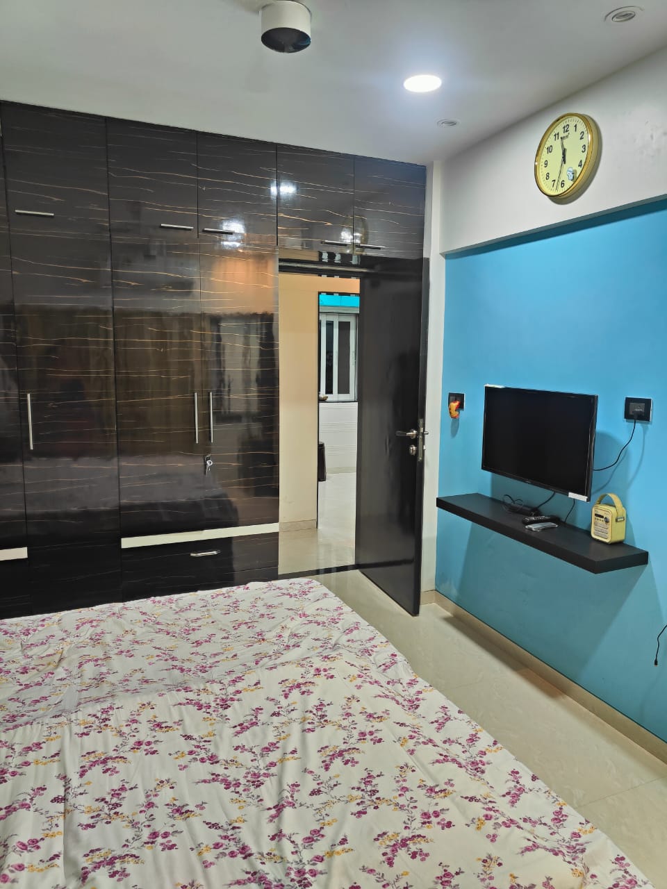 2 BHK Apartment For Sale in Kohinoor Tower