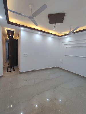 Room in 2 BHK Builder Floor at Malviya Nagar – for Rent