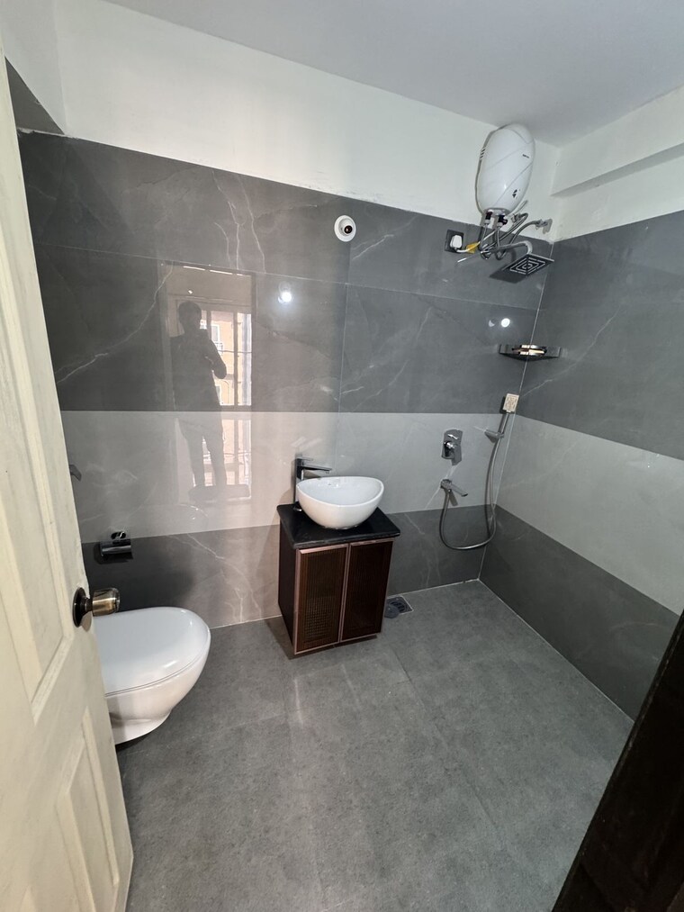 Bathroom, oxford-navrang-oasis 1 Bedroom 474 Sq.Ft. Apartment In Goregaon West Mumbai 9636487
