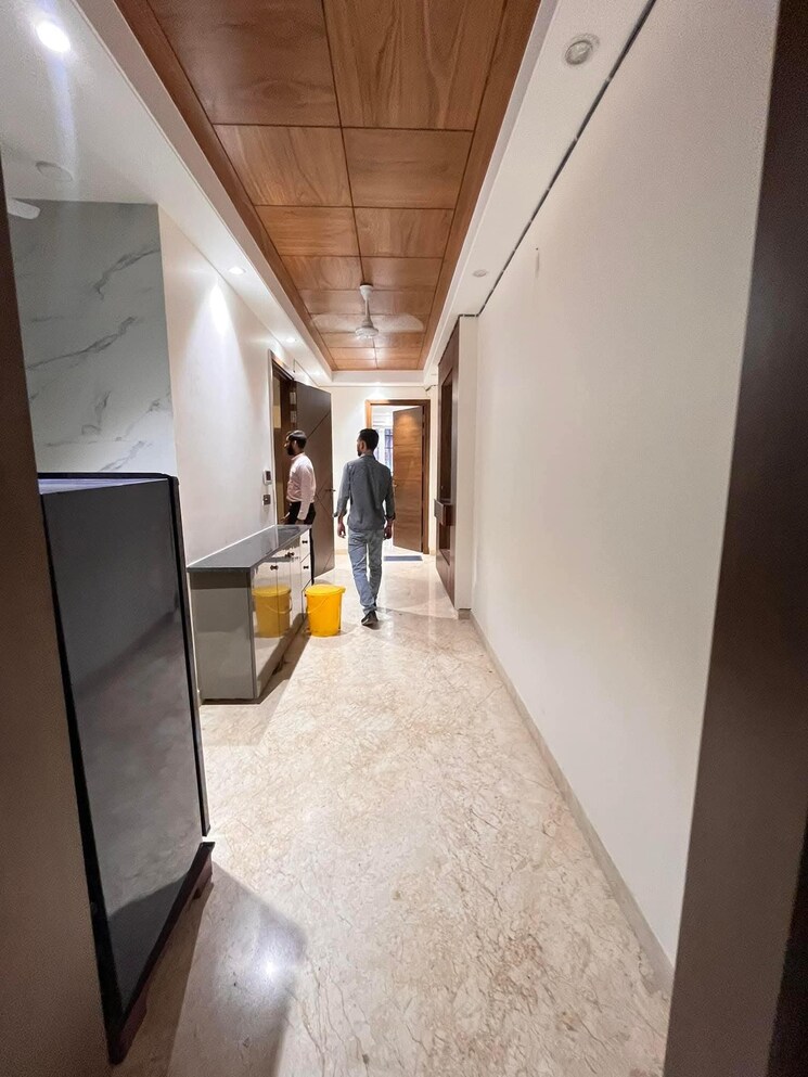 undefined, freedom fighters enclave 2 Bedroom 1000 Sq.Ft. Apartment In Freedom Fighters Enclave Delhi 9636563