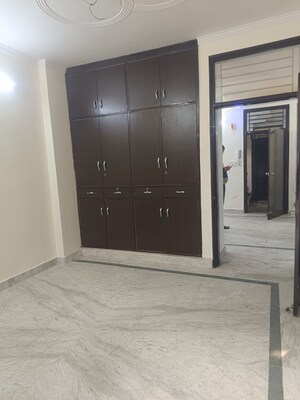 Room in 3 BHK Builder Floor at Mohan Garden – for Sale