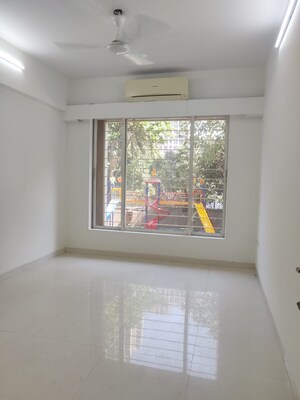 Room in 2 BHK Apartment at Suchidham Complex, Goregaon East – for Rent