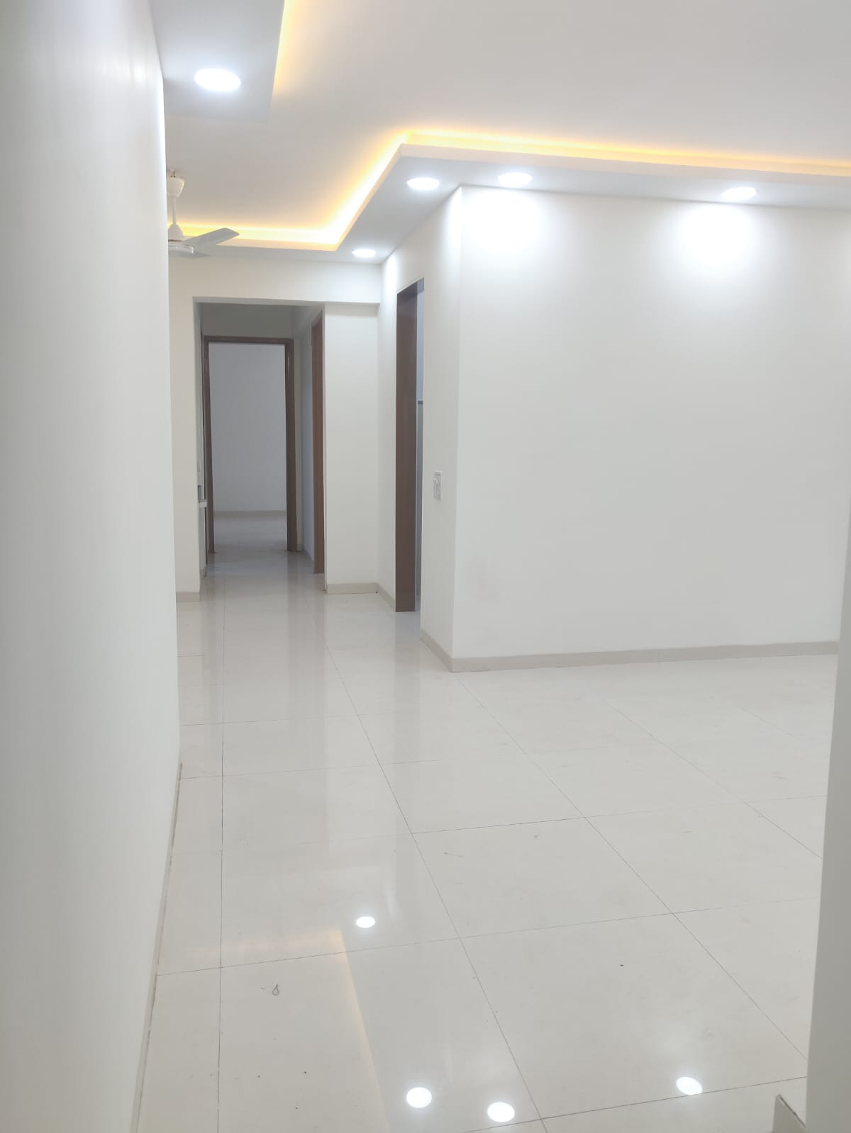 2 BHK Apartment For Rent in Suchidham Complex