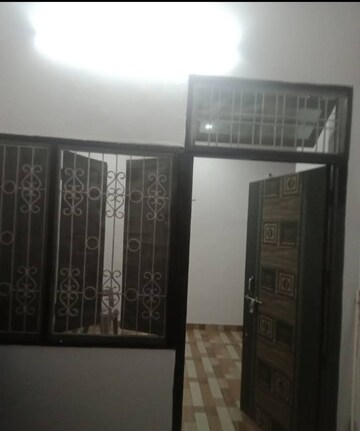 Bedroom in 1 BHK Independent House at Aliganj – for Rent