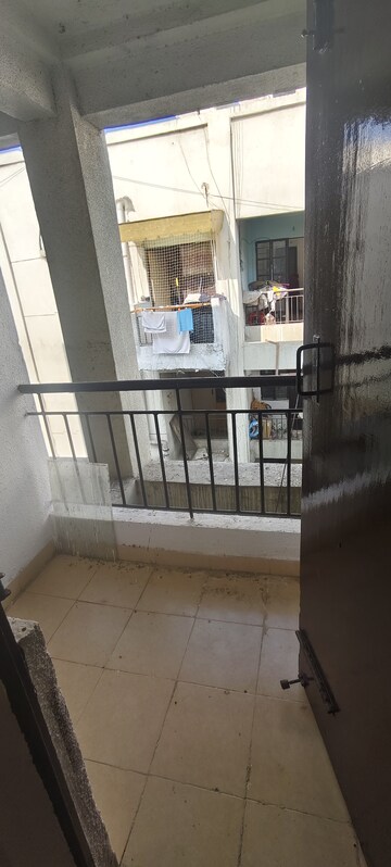 Balcony in 1 BHK Apartment at Golf Links – for Rent