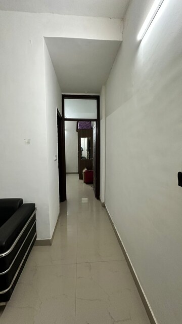 Building Lobby in 3 BHK Independent House at Dlf Phase V – for Sale