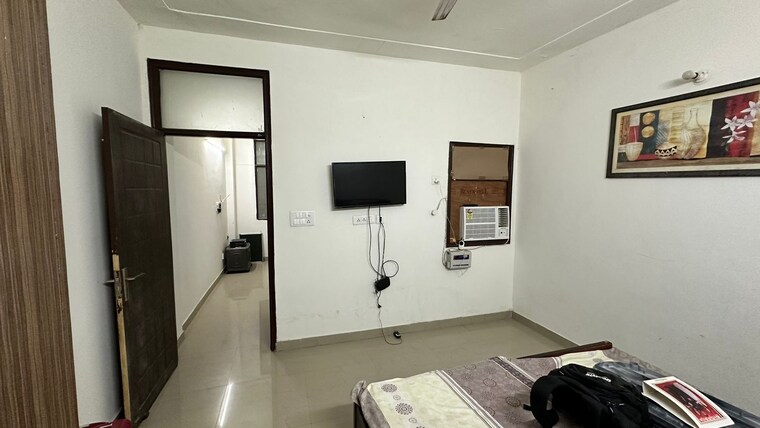 Team Area, dlf phase v 3 Bedroom 1590 Sq.Ft. Independent House In Dlf Phase V Gurgaon 9636569