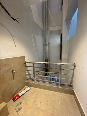 Furnished Amenities in 1 BHK Builder Floor at Saket – for Rent