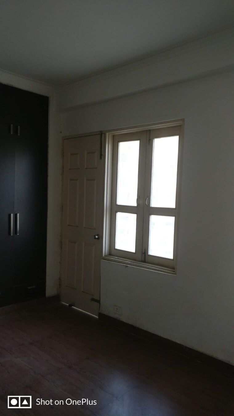 Room, gulmohur-garden 3 Bedroom 1590 Sq.Ft. Apartment In Raj Nagar Extension Ghaziabad 9636631