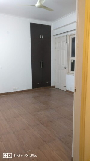 Room in 3 BHK Apartment at Gulmohur Garden, Raj Nagar Extension – for Sale