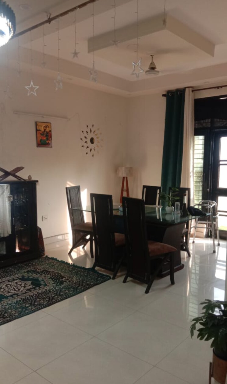 Living Room, avantika colony 3.5 Bedroom 240 Sq.Yd. Builder Floor In Avantika Colony Ghaziabad 9636648