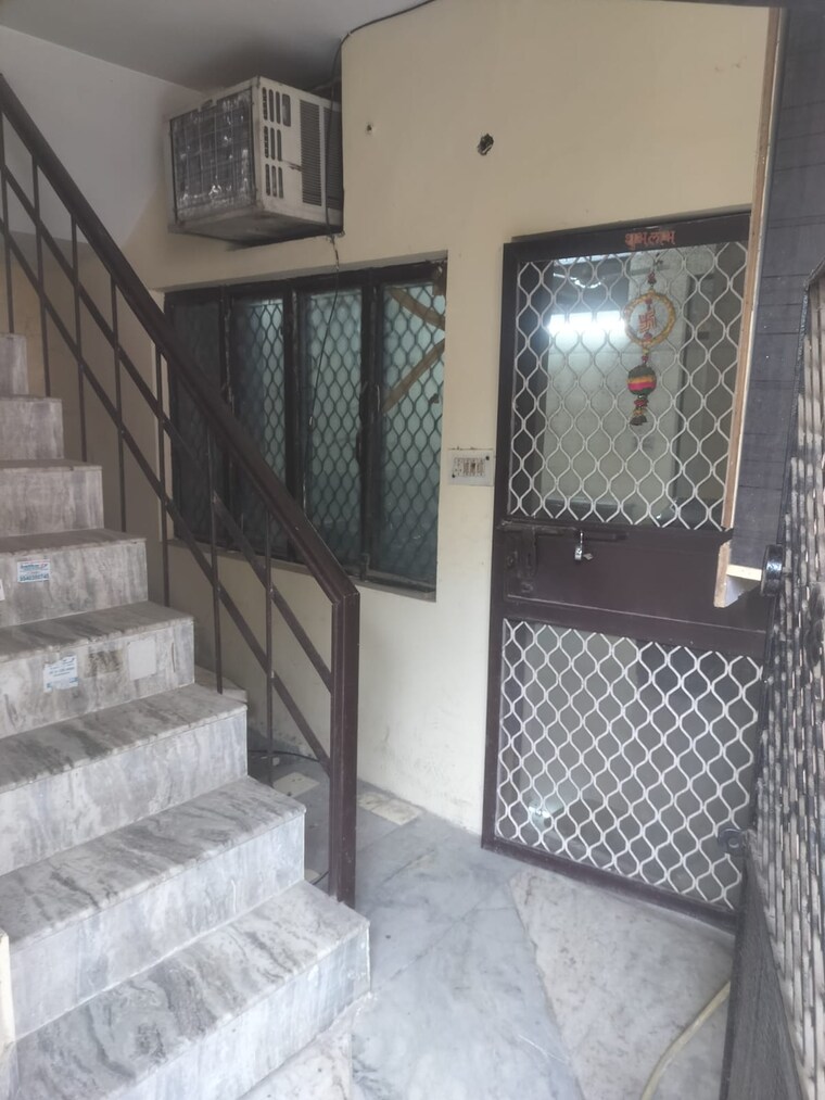  Parking, dwarka 1 Bedroom 450 Sq.Ft. Apartment In Dwarka Delhi 9636669