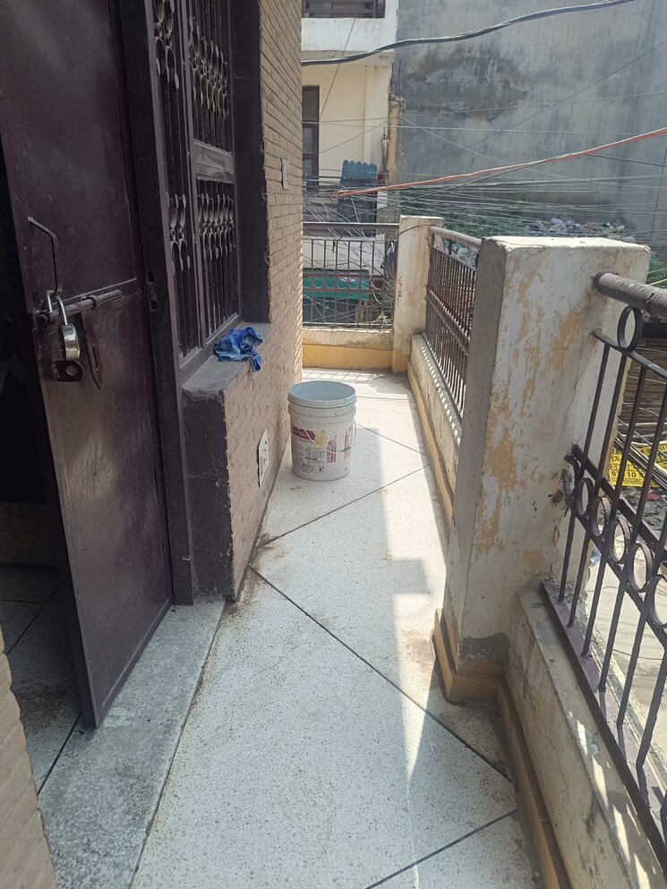 Balcony, rama park 1 RK 350 Sq.Ft. Builder Floor In Rama Park Delhi 9636655