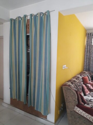 Bedroom in 4 BHK Apartment at Sector 4 Dwarka – for Rent