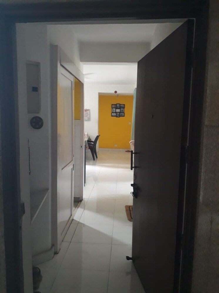 Bathroom, sector 4 dwarka 4 Bedroom 2000 Sq.Ft. Apartment In Sector 4 Dwarka Delhi 9636691