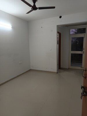Room in 2 BHK Apartment at Adani Aangan, Sector 89a – for Rent