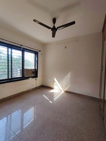 Room in 2 BHK Apartment at Kanakia Challengers, Kandivali East – for Sale