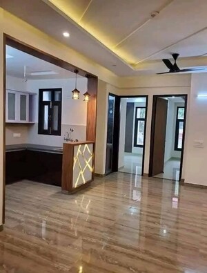 Room in 3 BHK Apartment at Sainik Farm – for Rent