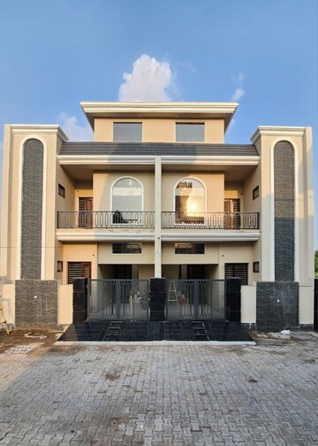 4 BHK Villa – Exterior View View at Alaknanda Maxxus Eden Estate, Ghazipur - for Sale