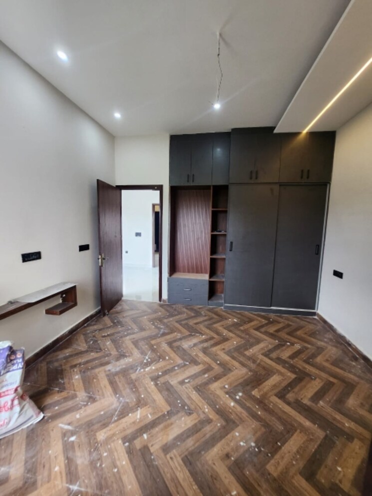 Bedroom, alaknanda-maxxus-eden-estate 4 Bedroom 123 Sq.Yd. Villa In Ghazipur Zirakpur 9636868